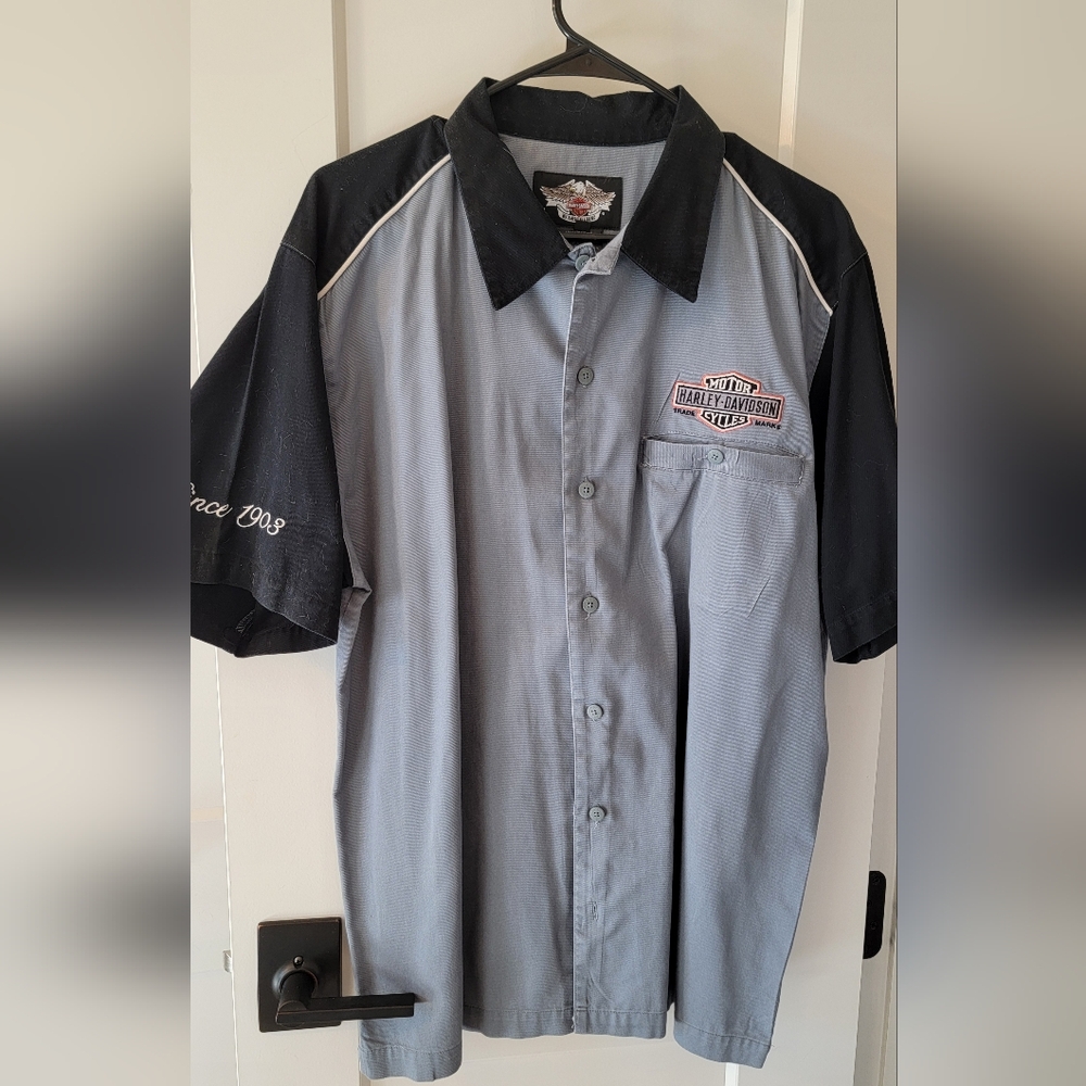 Vintage Harley-Davidson Men's Black and Gray Button Down Shirt Size Large